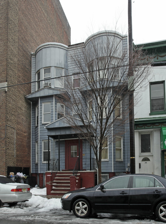 268 Fairmount Ave in Jersey City, NJ - Building Photo