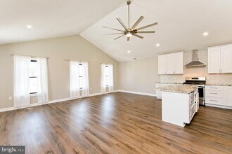 160 N Loudoun St-Unit -302 in Winchester, VA - Building Photo - Building Photo