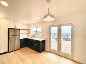 544 Vista Mar Ave in Pacifica, CA - Building Photo - Building Photo