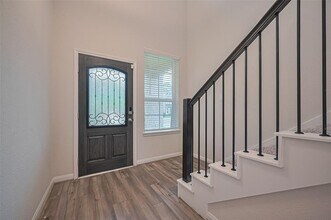 7076 Silverleaf Oak St in Conroe, TX - Building Photo - Building Photo