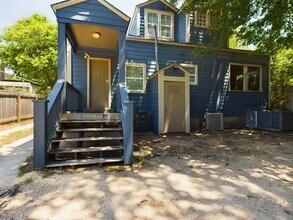 705 E 32nd St in Austin, TX - Building Photo - Building Photo