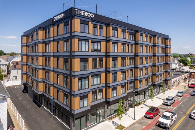 The 600 in Everett, MA - Building Photo - Building Photo