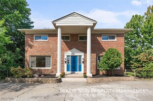 15334 Triskett Rd in Cleveland, OH - Building Photo