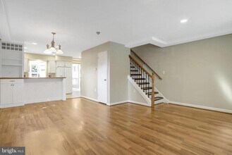 1600 Woodbine St in Alexandria, VA - Building Photo - Building Photo