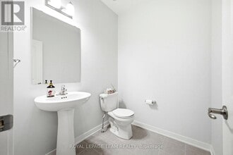 739 Tincture Pl in Ottawa, ON - Building Photo - Building Photo