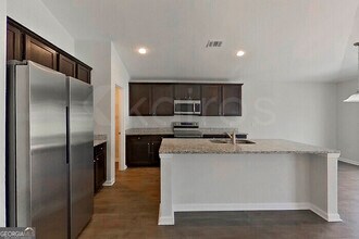 100 Ebenezer Blf Wy in Springfield, GA - Building Photo - Building Photo