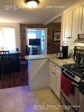 753 S 22nd St-Unit -3rd floor in Philadelphia, PA - Building Photo - Building Photo