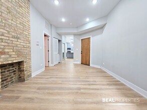 428 W Belden Ave, Unit 1 in Chicago, IL - Building Photo - Building Photo