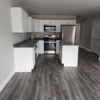 5 5th St in Nashua, NH - Building Photo