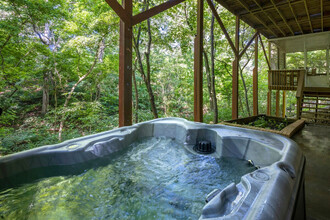 301 Genesis Dr in Bentonville, AR - Building Photo - Building Photo