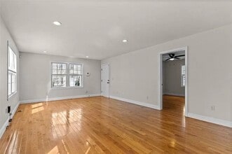 23 Vaughan St in Providence, RI - Building Photo - Building Photo