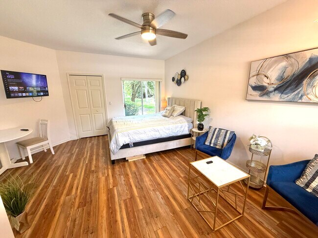 8316 Mulligan Cir in Port St. Lucie, FL - Building Photo - Building Photo
