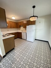 530 Burnett Ave N, Unit 4 in Renton, WA - Building Photo - Building Photo