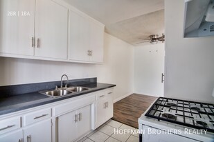 8330 Willis Ave, Unit 21 in Los Angeles, CA - Building Photo
