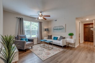 Riverbrook Apartments in Broken Arrow, OK - Building Photo