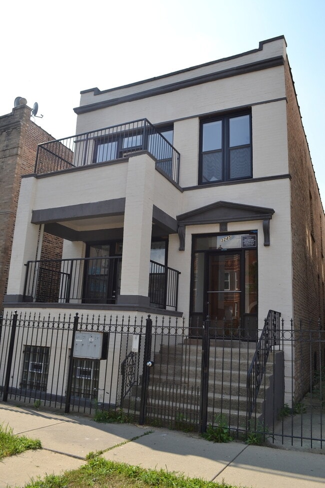 property at 3245 W Division St