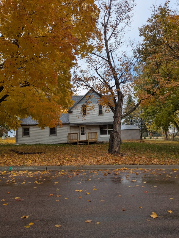 500 Skyview Ave in Lafayette, MN - Foto de edificio - Building Photo