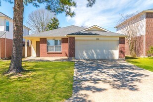 914 Parsonfield Ct in Spring, TX - Building Photo