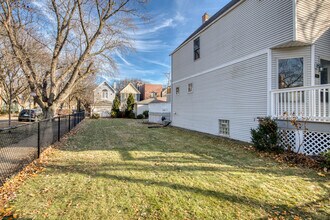 3857 N Hermitage Ave in Chicago, IL - Building Photo - Building Photo