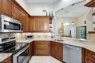 6555 Valen Way in Naples, FL - Building Photo - Building Photo