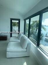 7720 Miami View Dr in North Bay Village, FL - Foto de edificio - Building Photo