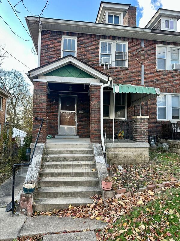 property at 3306 Shady Ave Ext
