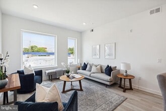 2046 E Lehigh Ave in Philadelphia, PA - Building Photo - Building Photo