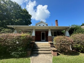 407 Chamberlain St in Raleigh, NC - Building Photo