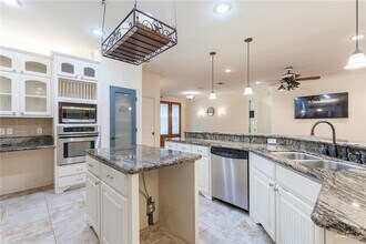 16 N 39th St in Edinburg, TX - Building Photo - Building Photo