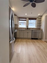 549 Blue Point Rd in Farmingville, NY - Building Photo - Building Photo