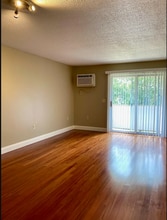 132 Eastern Ave, Unit 202 in Manchester, NH - Foto de edificio - Building Photo