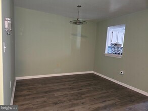 2118 Cedar Barn Way in Woodlawn, MD - Building Photo - Building Photo