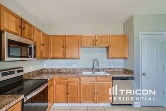 1013 Bj Brandy Cove in Winter Garden, FL - Building Photo - Building Photo