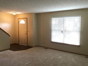 383 Wheatfield Dr in Delaware, OH - Building Photo - Building Photo