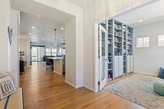 1940 Shadow Lake Dr in Windsor, CO - Foto de edificio - Building Photo