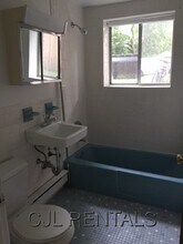 15 Piggott Rd in Medford, MA - Building Photo - Building Photo