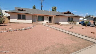 1648 E Laguna Dr in Tempe, AZ - Building Photo
