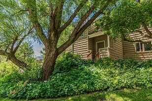 4651 MacArthur Ln in Boulder, CO - Building Photo