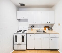 Cornwall Manor in St John's, NL - Building Photo