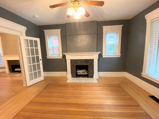 1440 N Corona St, Unit 1 in Denver, CO - Building Photo - Building Photo