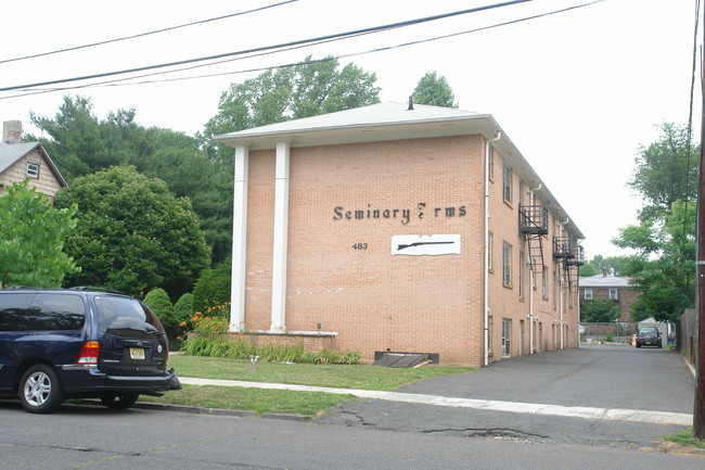 483 Seminary Ave in Rahway, NJ - Building Photo - Building Photo