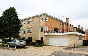 8500 W Rascher Ave in Chicago, IL - Building Photo - Building Photo