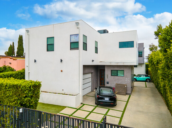 1805 S Longwood Ave in Los Angeles, CA - Building Photo - Building Photo