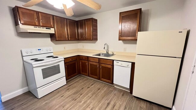 property at 12 East Side Dr
