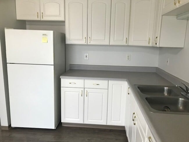 574 Skalkaho Hwy in Hamilton, MT - Building Photo - Building Photo