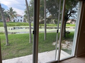 5012 Starblaze Dr in Greenacres, FL - Building Photo - Building Photo