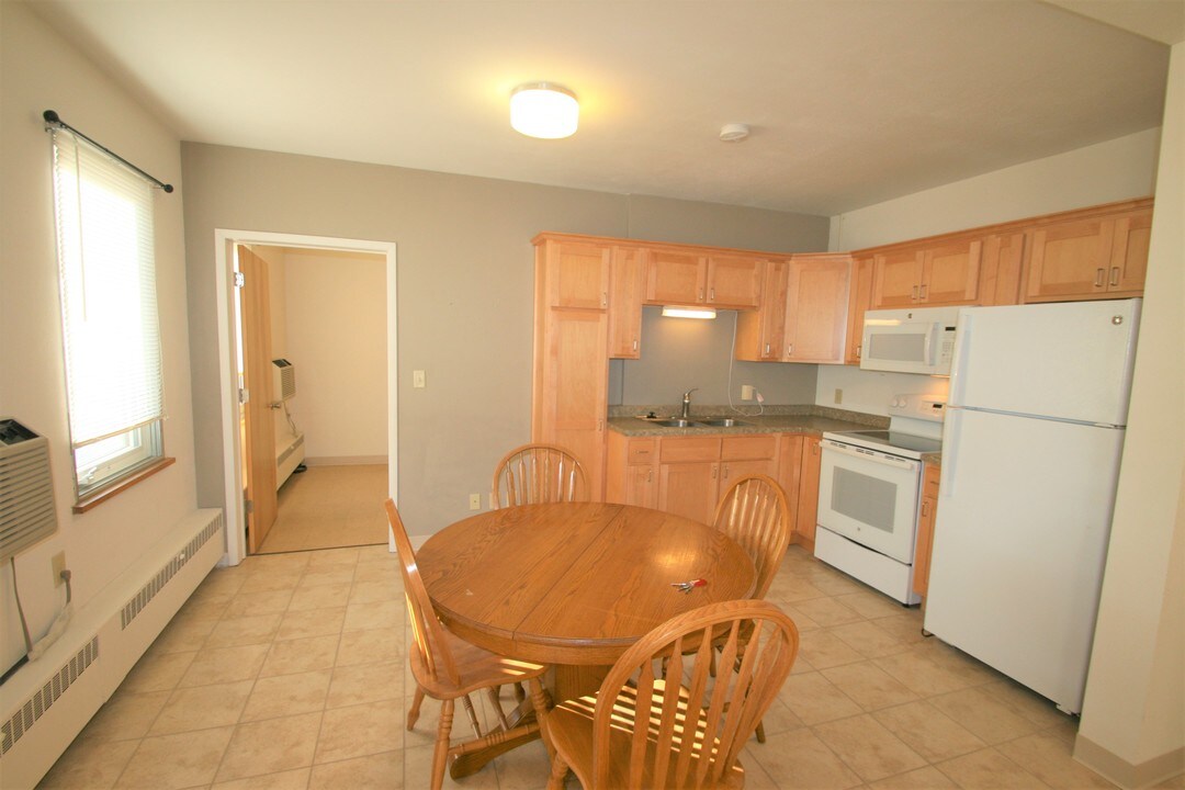 Convent Apartments in Waukon, IA - Building Photo