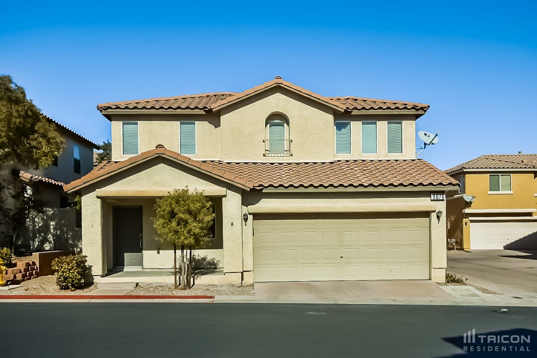 9076 Spoonbill Ridge Pl in Las Vegas, NV - Building Photo