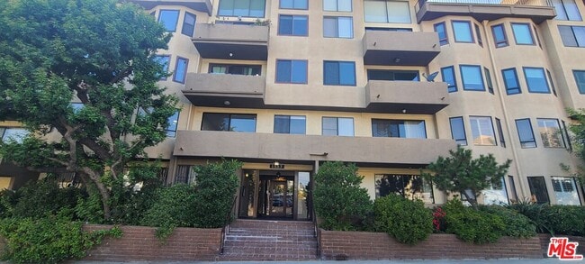 property at 1557 S Beverly Glen Blvd