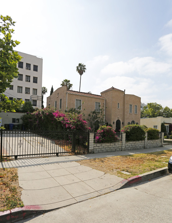 714 S Gramercy Pl in Los Angeles, CA - Foto de edificio